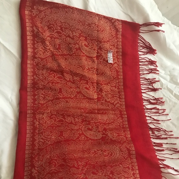 Scarf - Picture 2 of 3